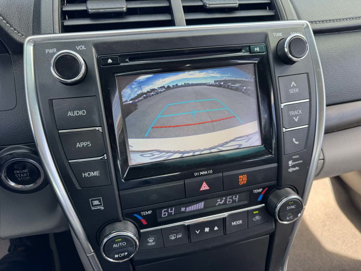 Used 2017 Toyota Camry XLE w/ Convenience Package FWD image 29