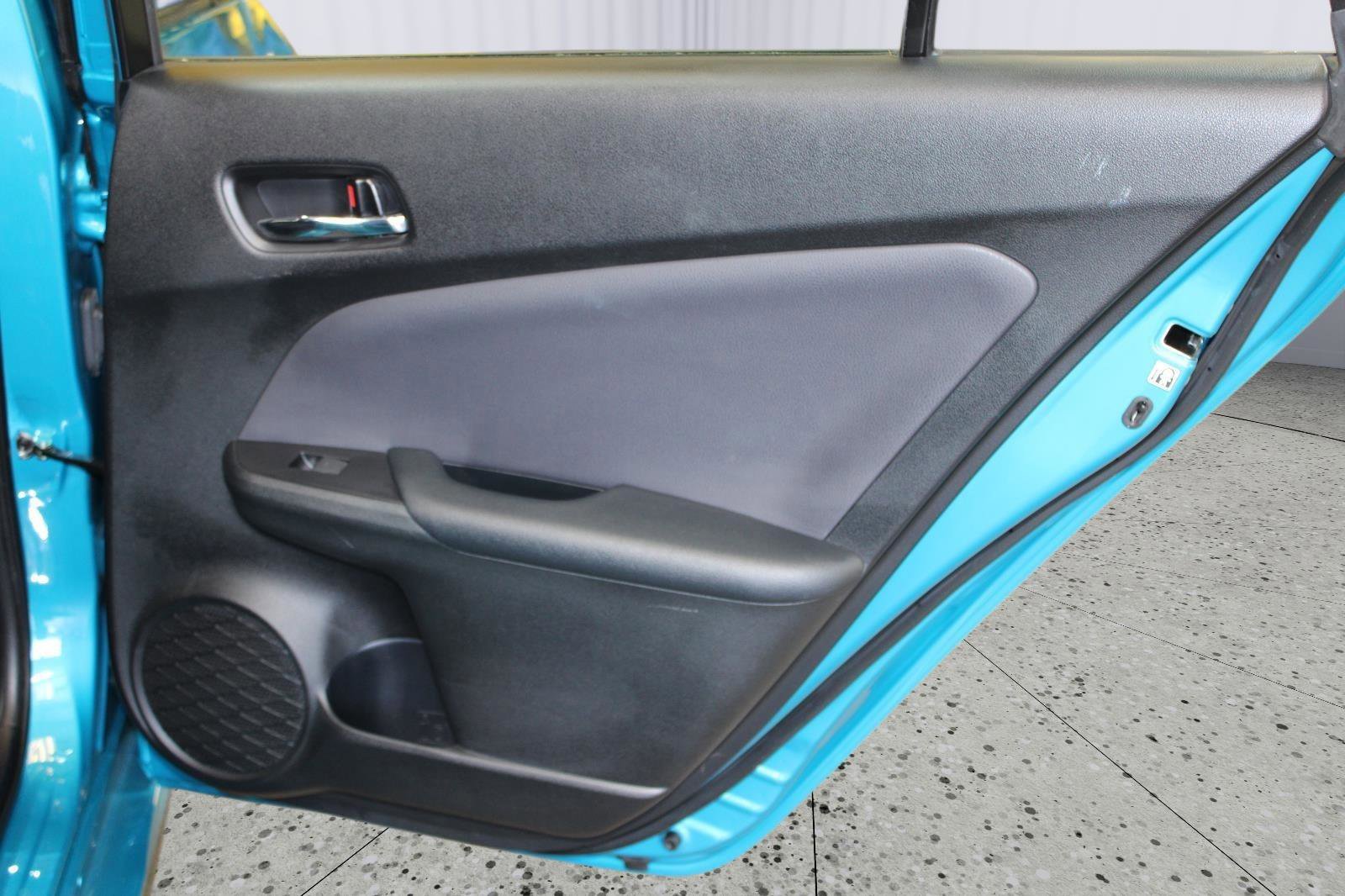 Used 2019 Toyota Prius Prime Plus FWD image 40
