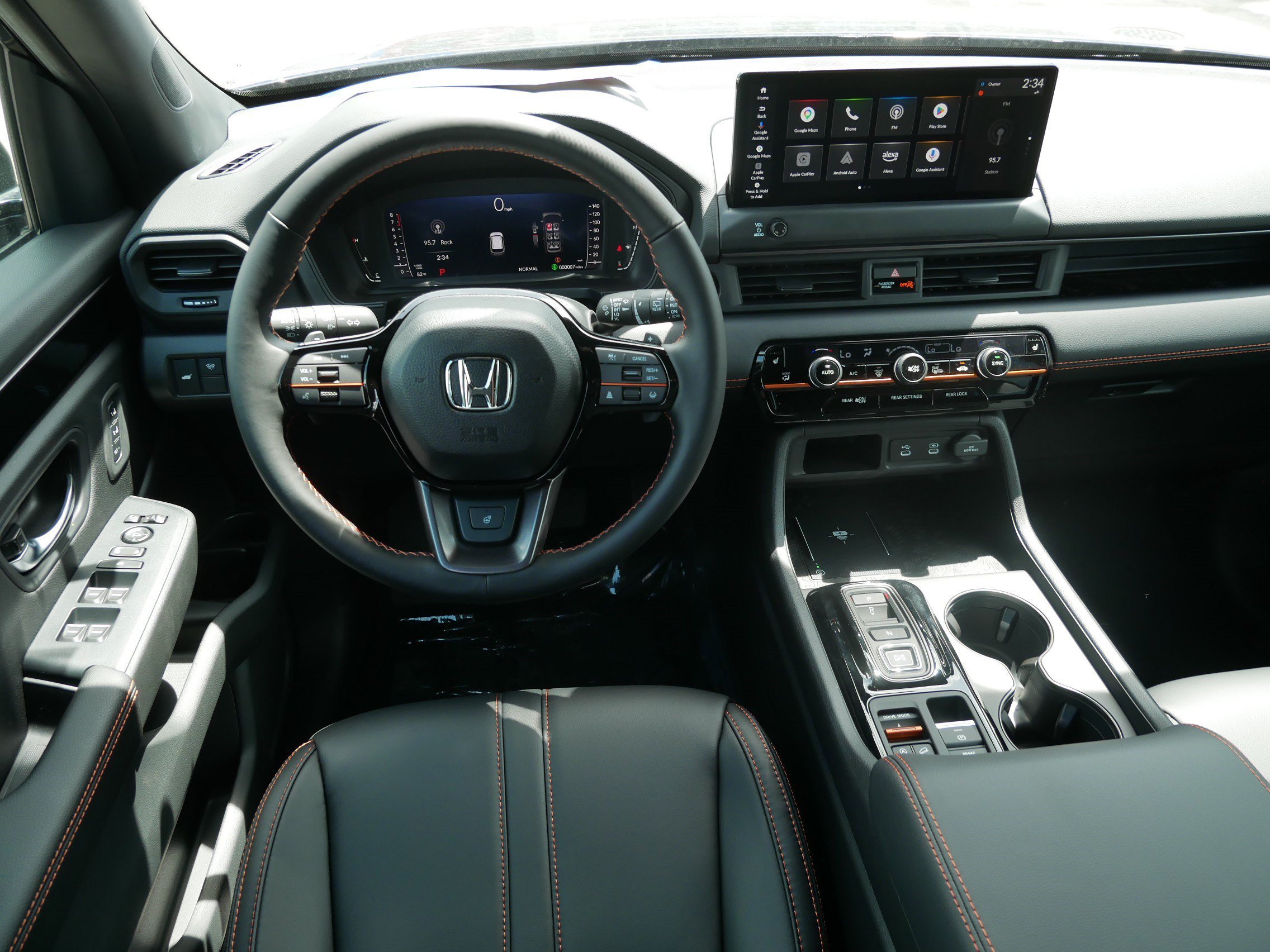New 2026 Honda Pilot TrailSport image 9