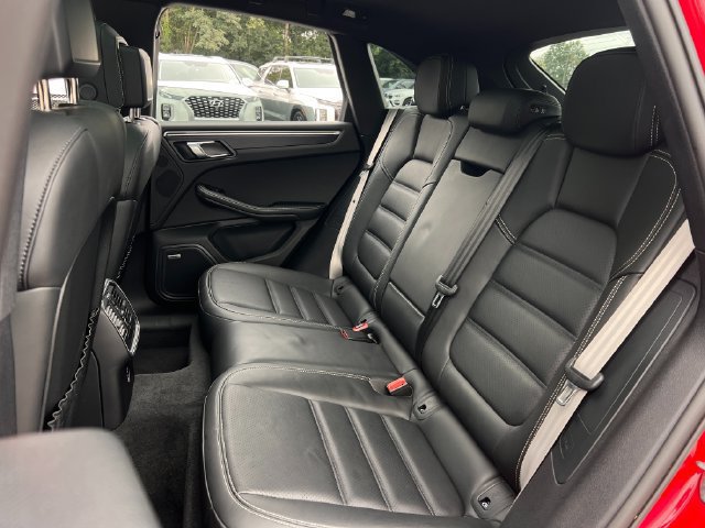 Used 2023 Porsche Macan GTS AWD/4WD image 18