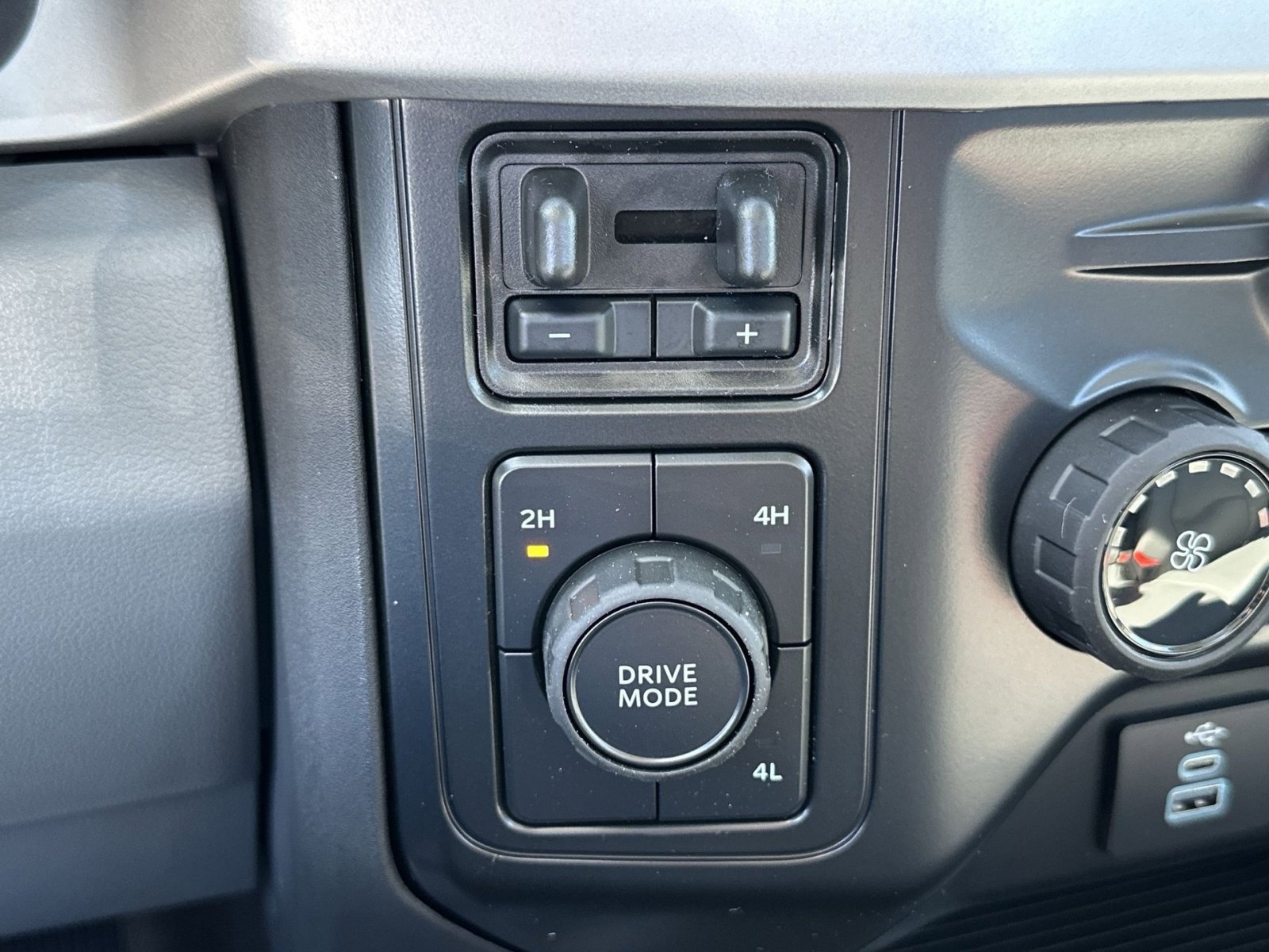 New 2026 Ford F450 XL w/ XL Driver Assist Package AWD/4WD image 28