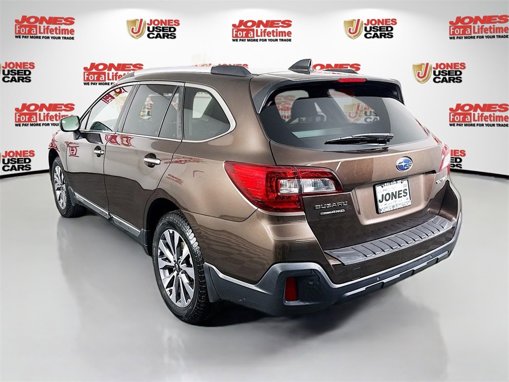 Used 2019 Subaru Outback 2.5i Touring w/ Popular Package #3A image 2