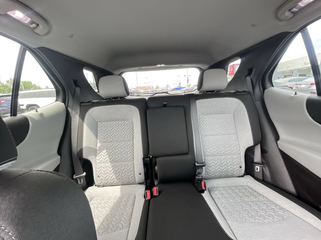 Used 2024 Chevrolet Equinox LS w/ LS Convenience Package FWD image 12