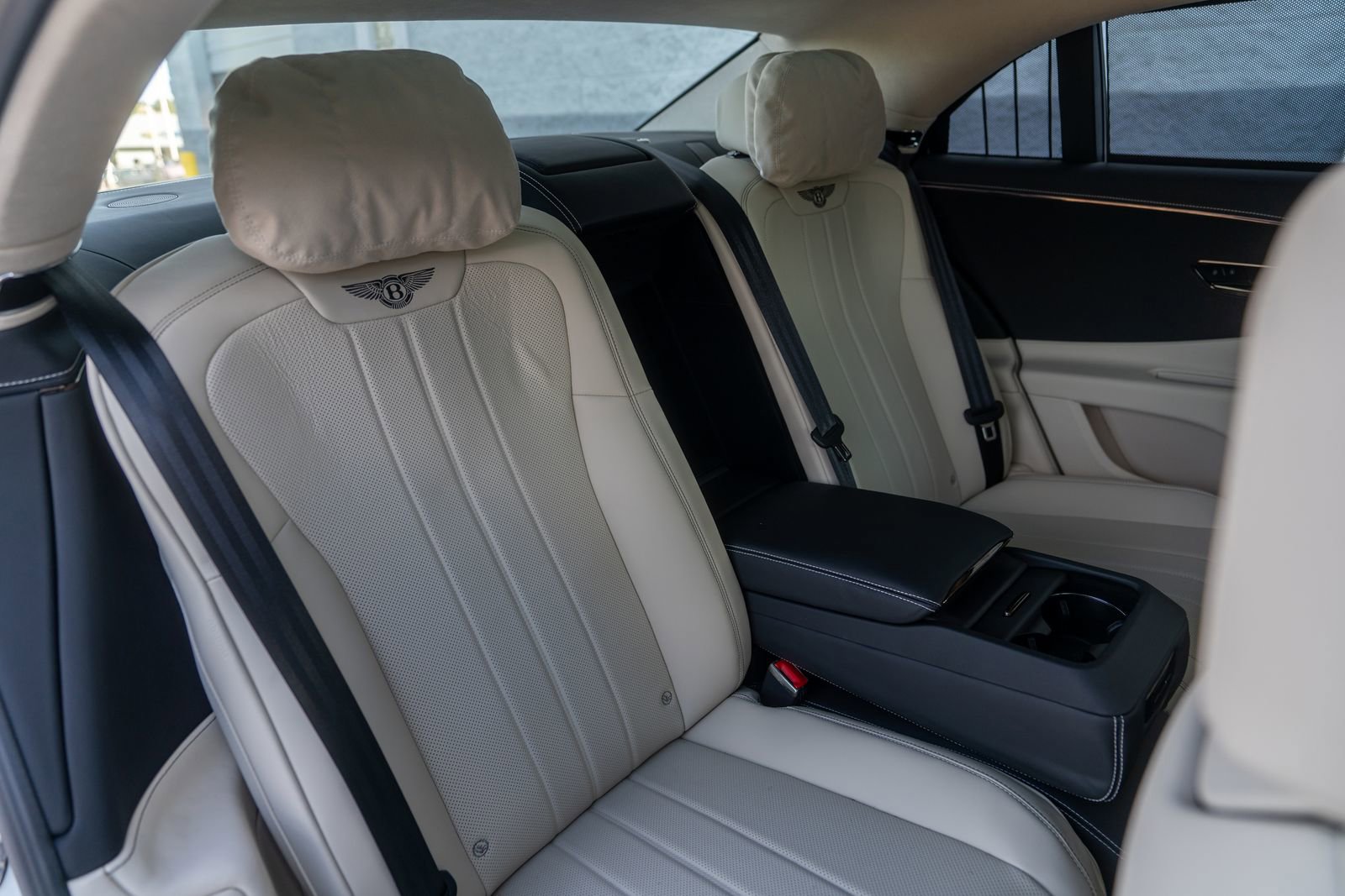 New 2026 Bentley Flying Spur Plug-In Hybrid image 41