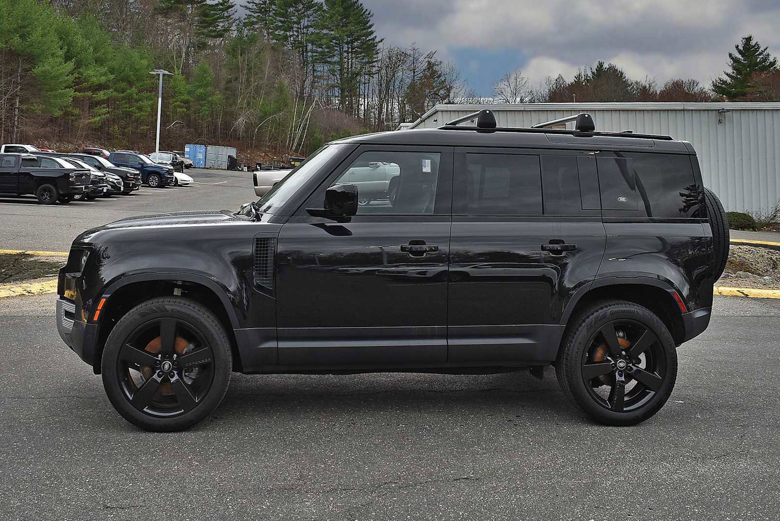 Used 2024 Land Rover Defender 110 S image 4