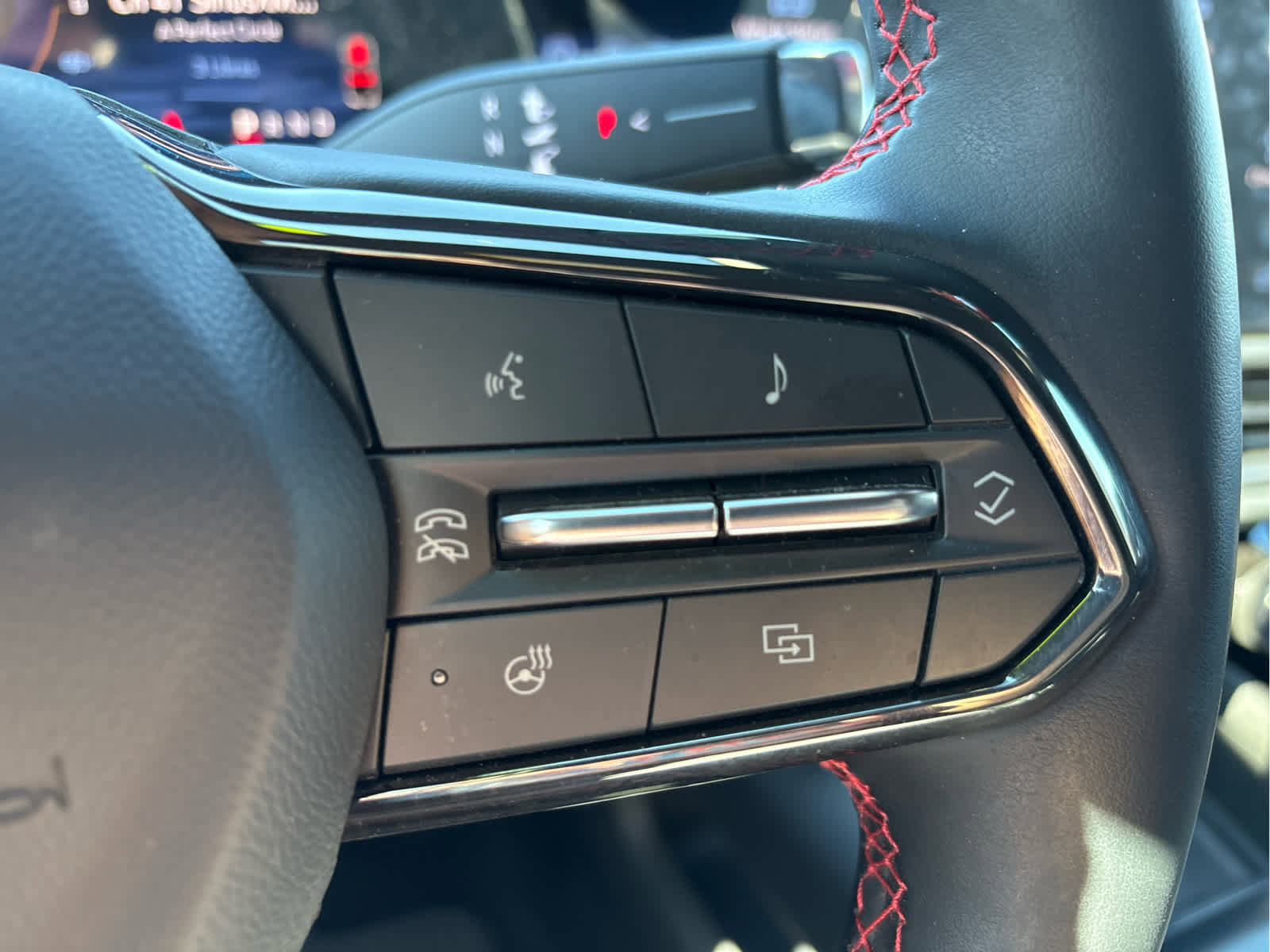 Used 2024 Chevrolet Equinox EV RS w/ Active Safety Package 3 image 30