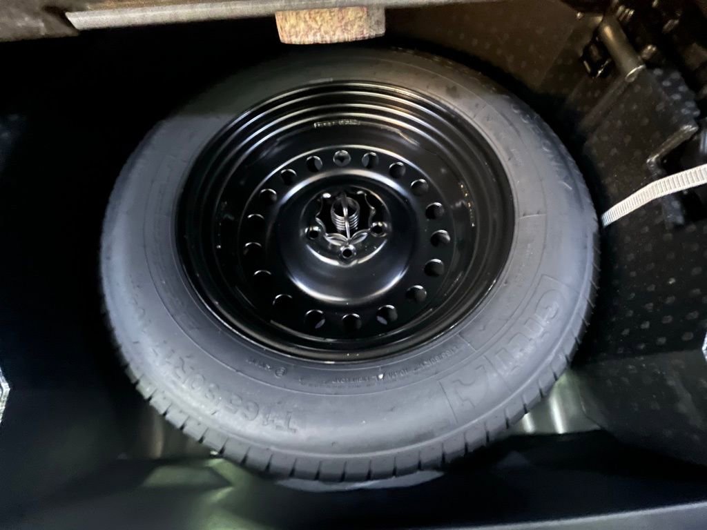 Certified 2025 Volkswagen Tiguan SE AWD/4WD image 30