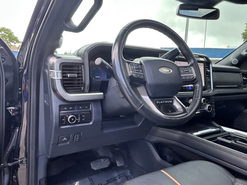 Used 2023 Ford F450 Platinum w/ FX4 Off-Road Package image 36