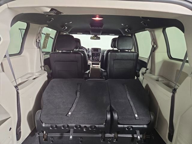 Used 2019 Dodge Grand Caravan SXT image 30