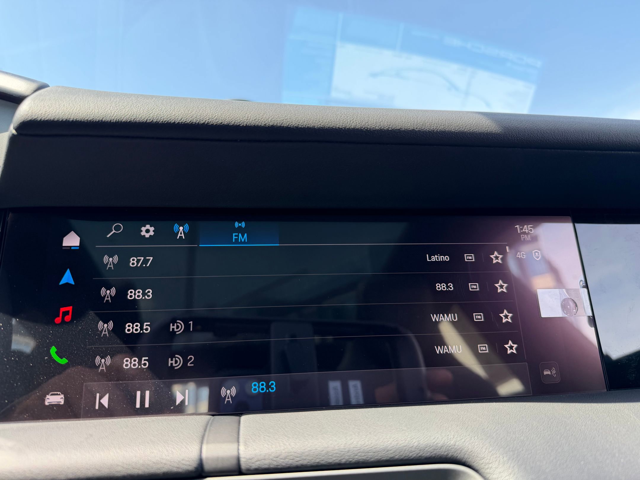 New 2026 Porsche Taycan 4S image 31