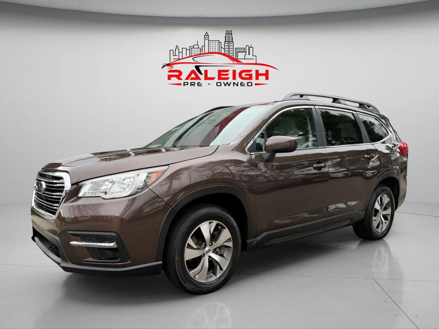 Used 2019 Subaru Ascent Premium image 2