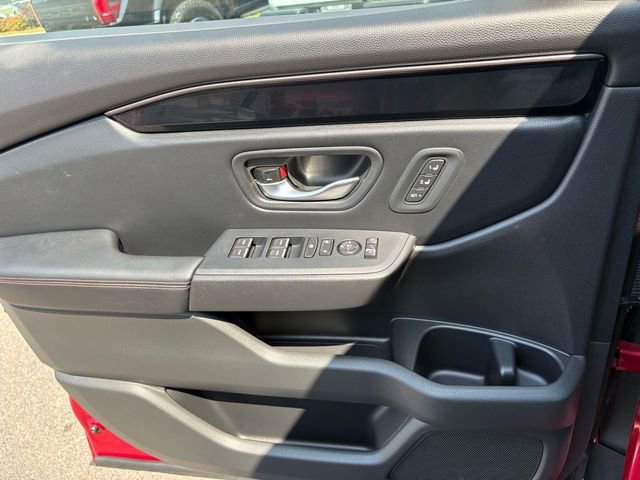 Certified 2024 Honda Pilot TrailSport image 18