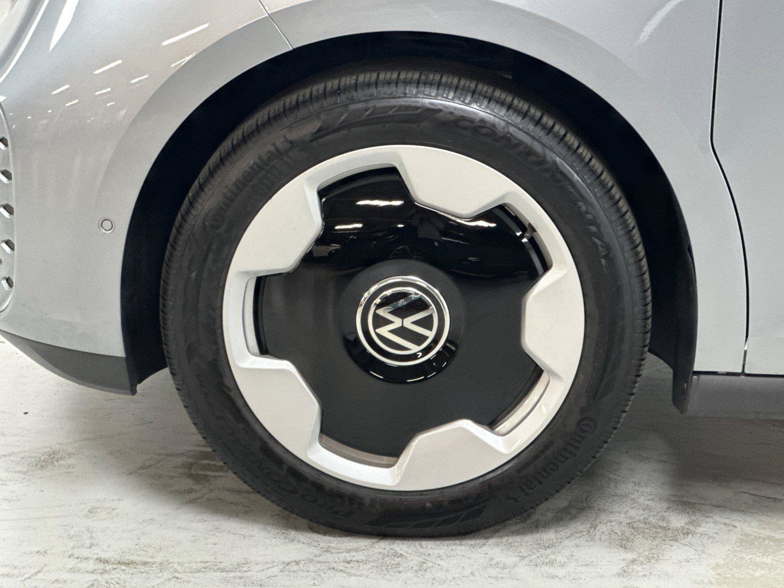 New 2025 Volkswagen ID. Buzz Pro S RWD image 26