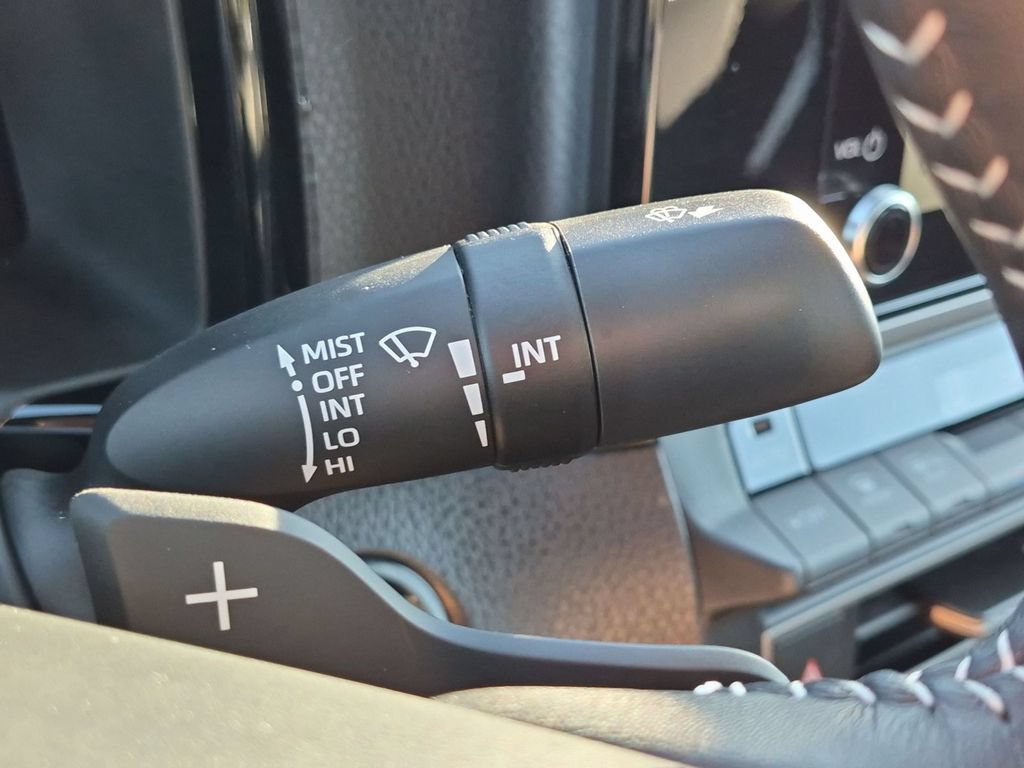 Used 2026 Toyota Camry SE FWD image 21