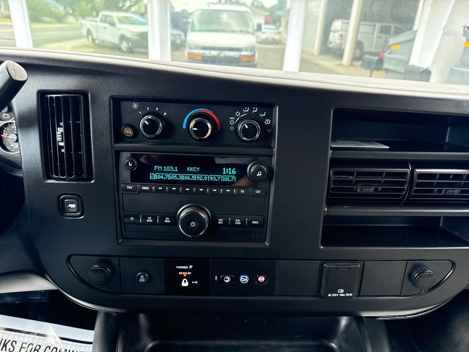 Used 2022 Chevrolet Express 2500 w/ Driver Convenience Package RWD image 18