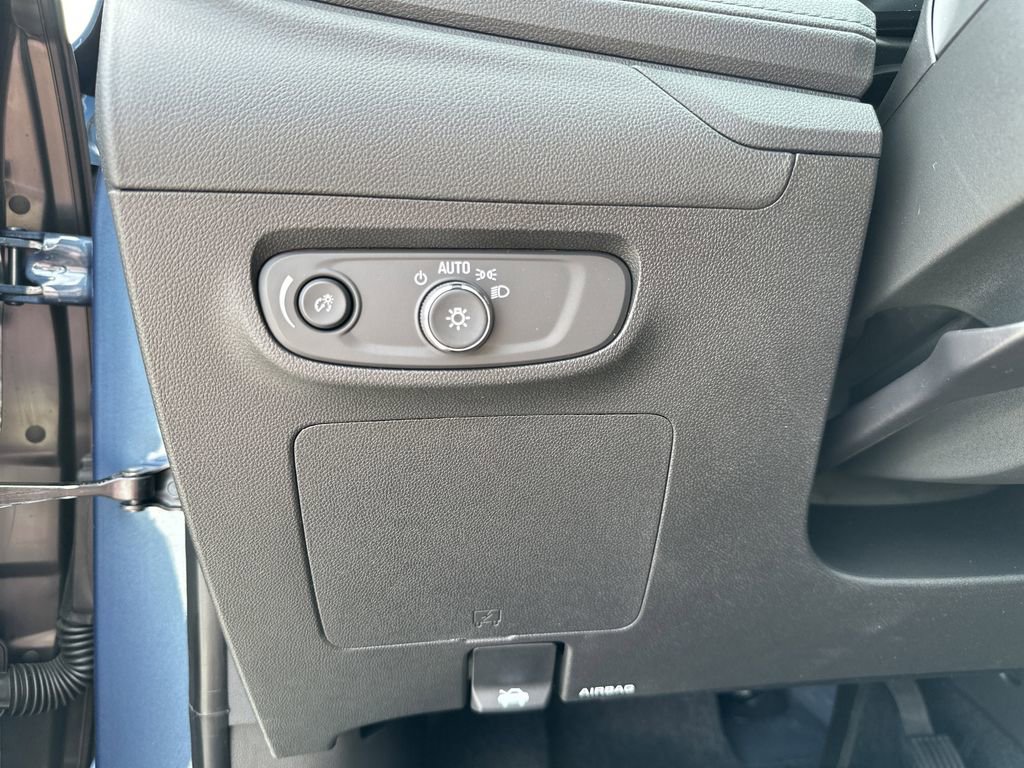 New 2026 Buick Encore GX Avenir image 18