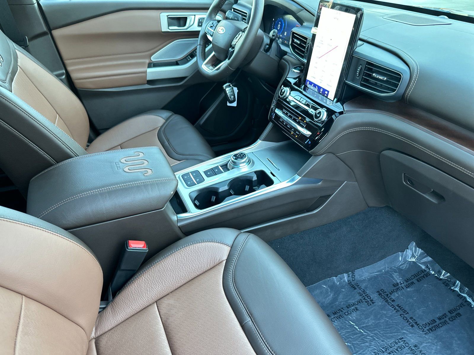 New 2024 Ford Explorer King Ranch w/ Technology Package RWD image 18