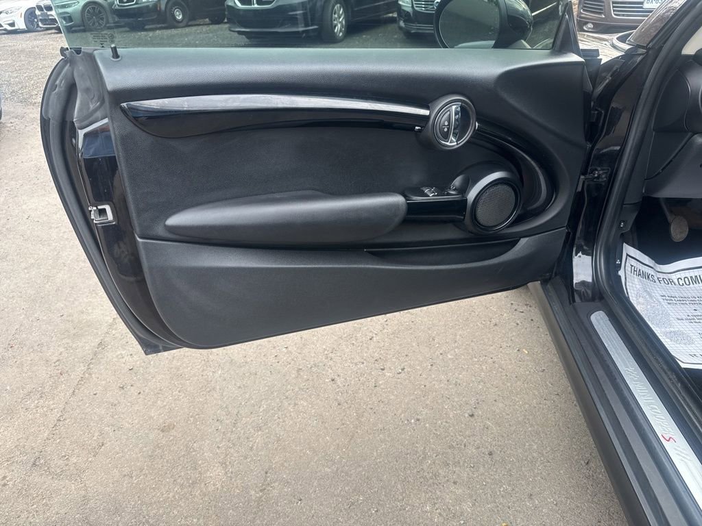 Used 2018 MINI Cooper S image 31