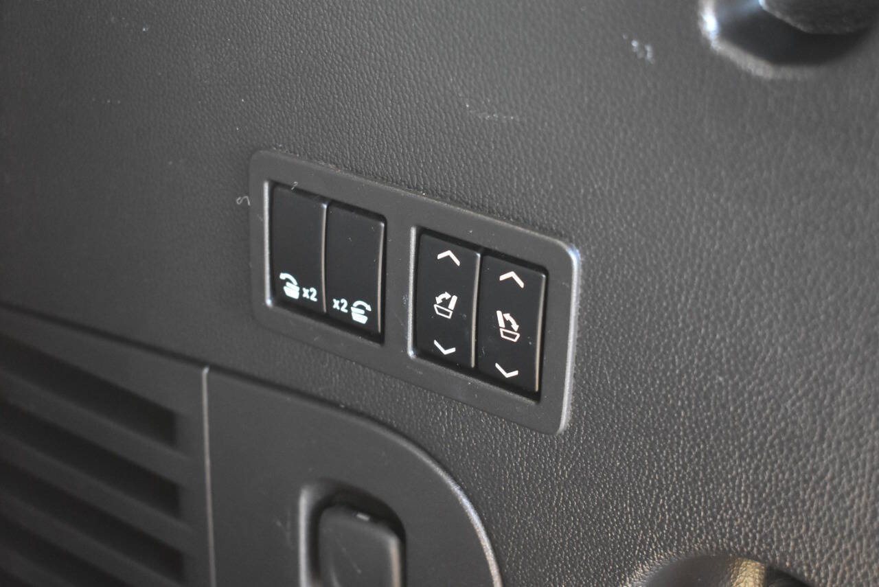 Used 2015 Cadillac Escalade Premium AWD/4WD image 50