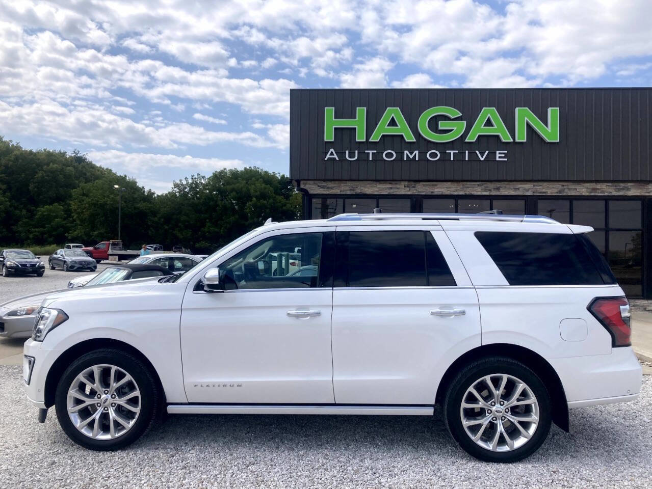 Used 2019 Ford Expedition Platinum image 1