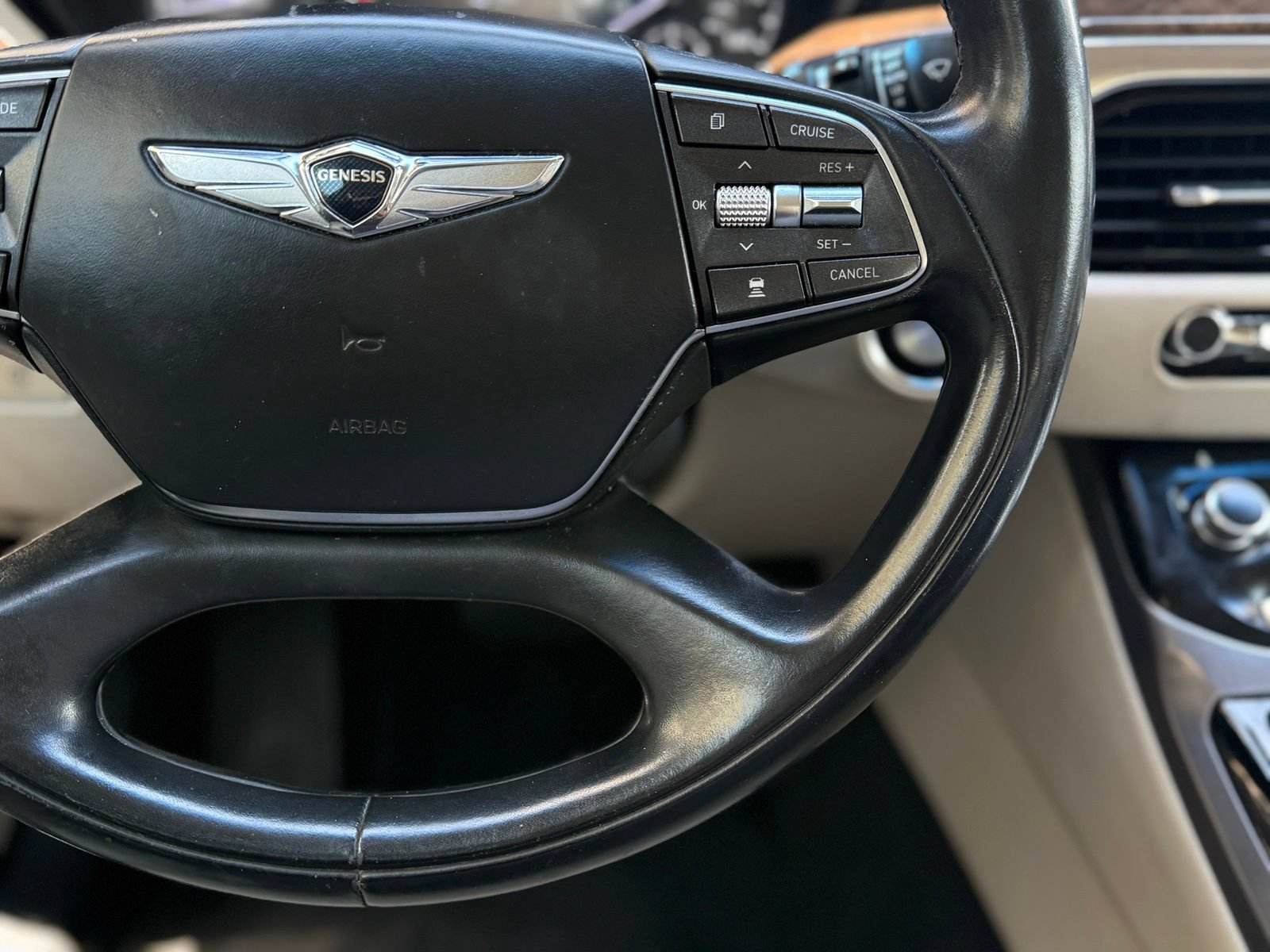 Used 2018 Genesis G90 5.0 Ultimate AWD/4WD image 27