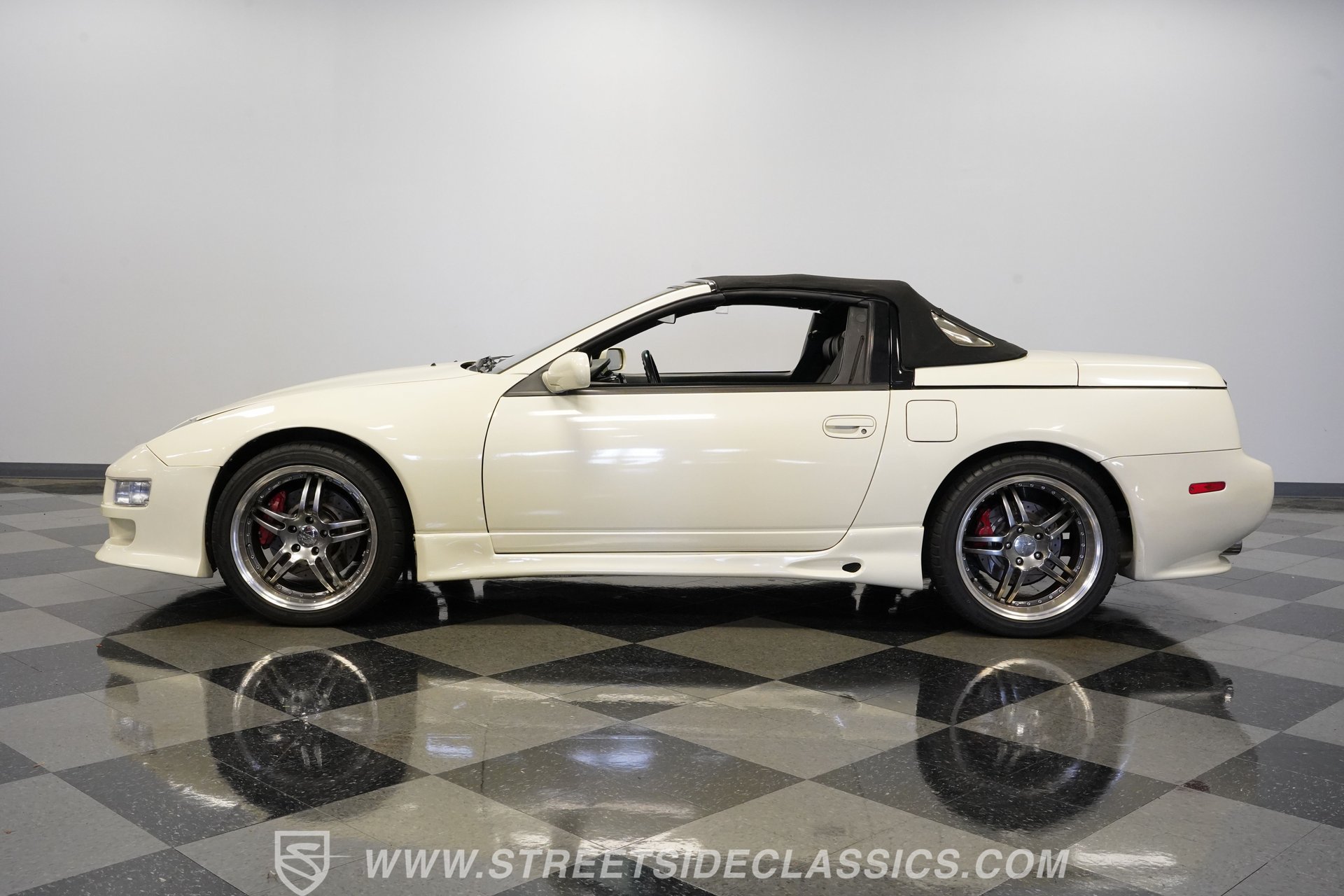 Used 1993 Nissan 300ZX Convertible RWD image 8