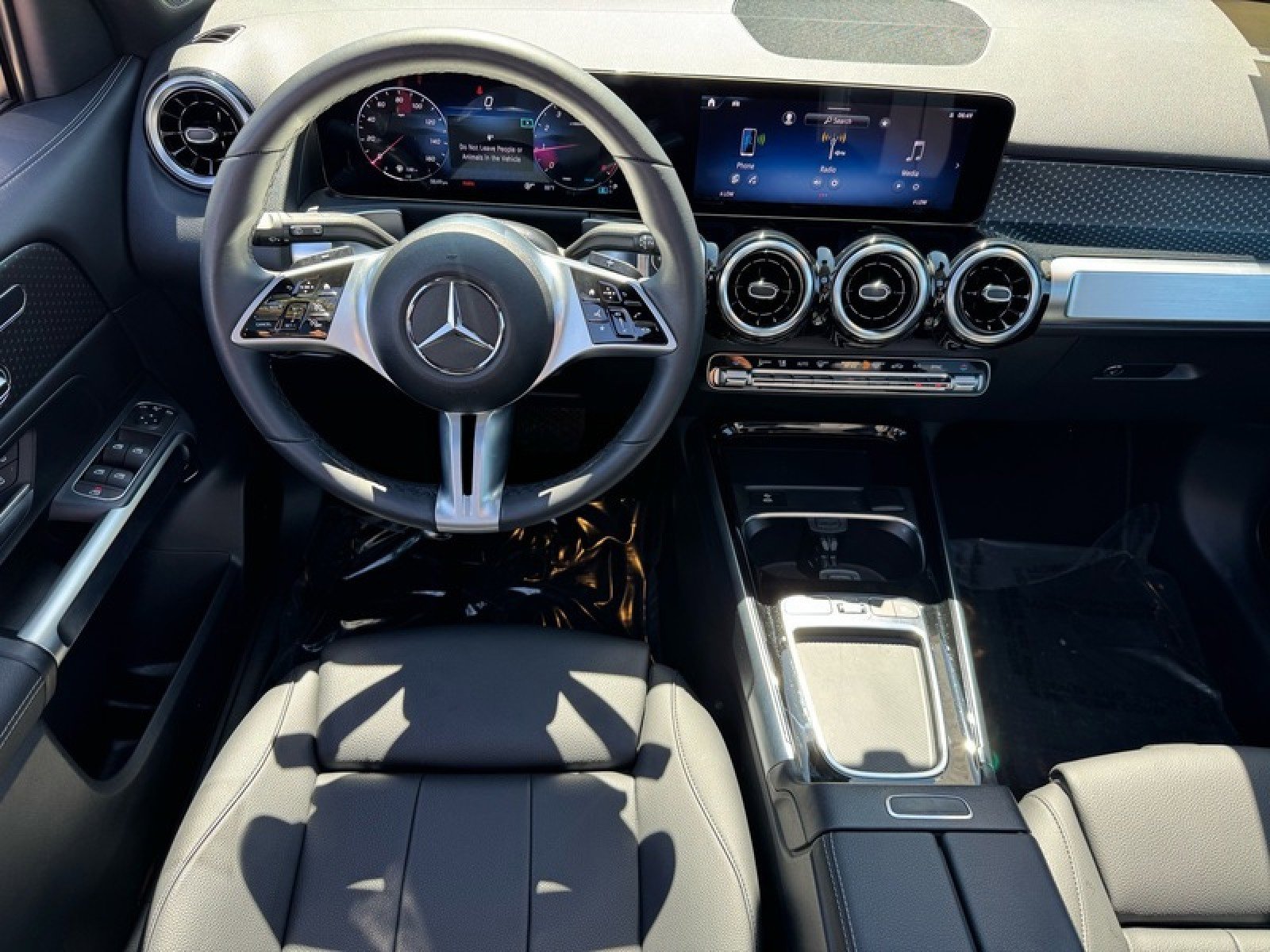 Certified 2026 Mercedes-Benz GLB 250 image 17