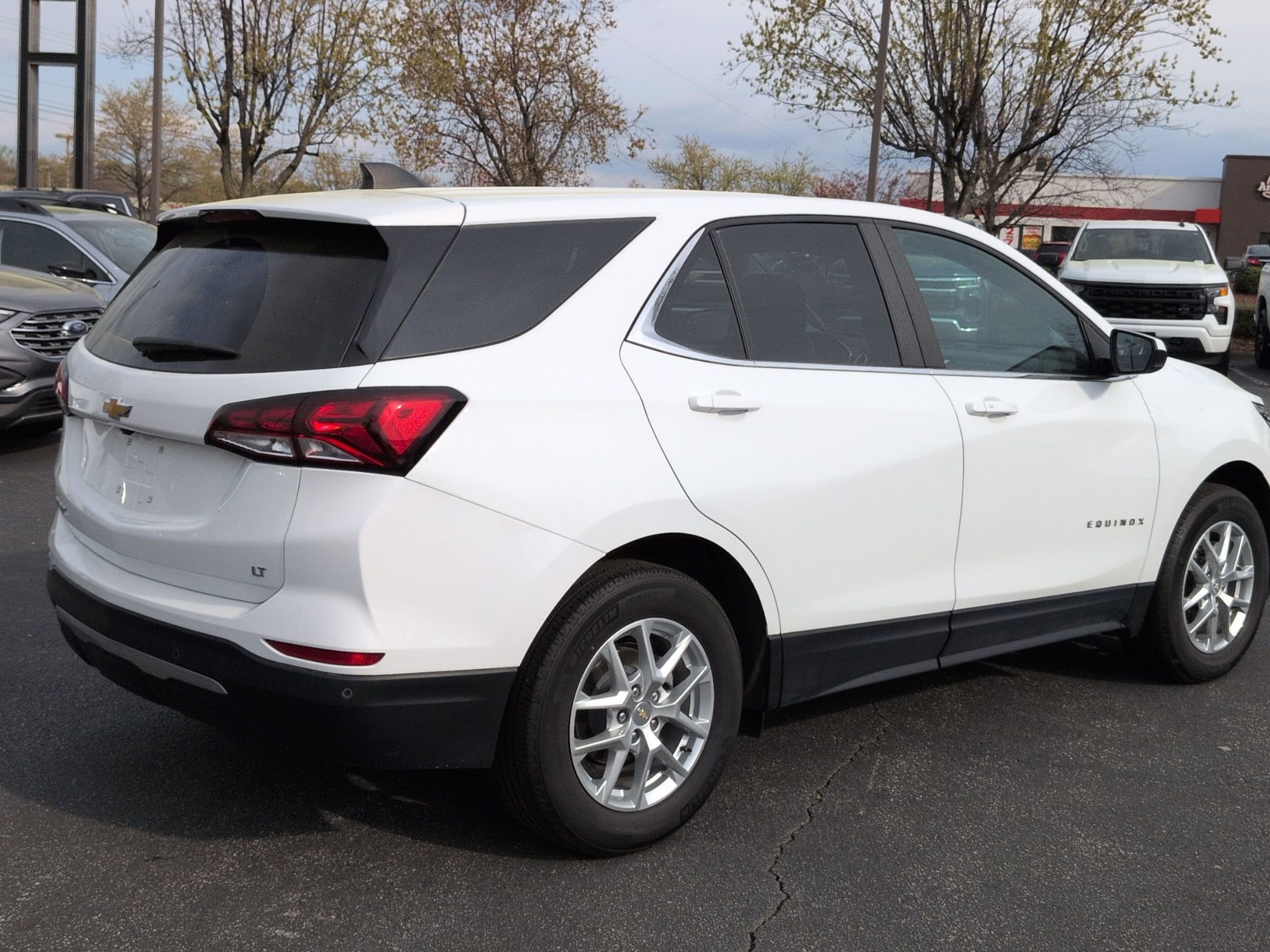 Used 2023 Chevrolet Equinox LT image 10