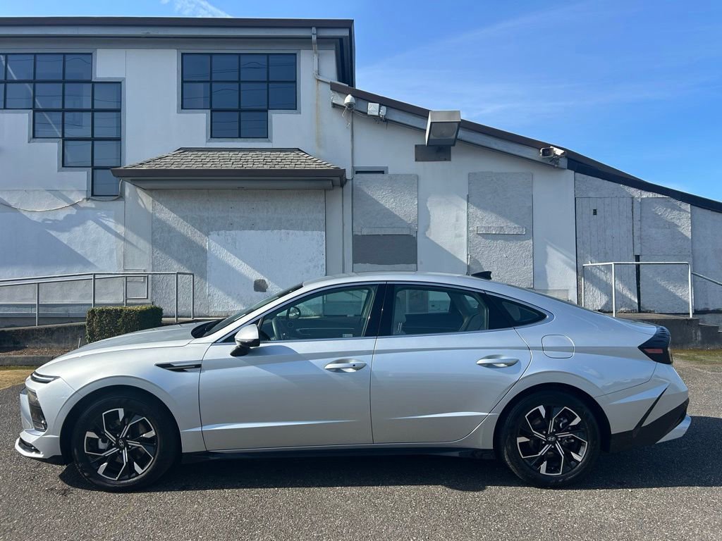 Used 2025 Hyundai Sonata SEL image 8