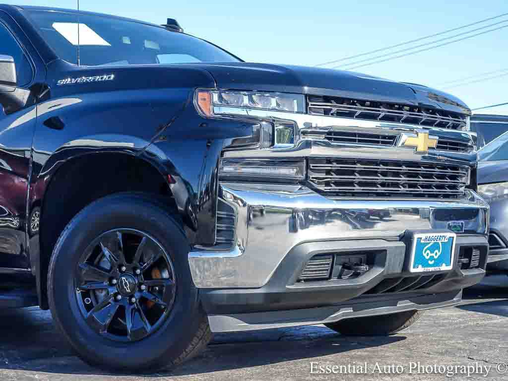 Used 2020 Chevrolet Silverado 1500 LT w/ Convenience Package AWD/4WD image 3