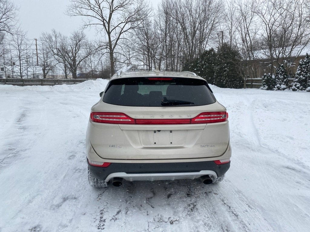 Used 2017 Lincoln MKC Reserve w/ Lincoln MKC Climate Package AWD/4WD image 4
