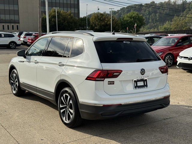 Used 2023 Volkswagen Tiguan S image 3