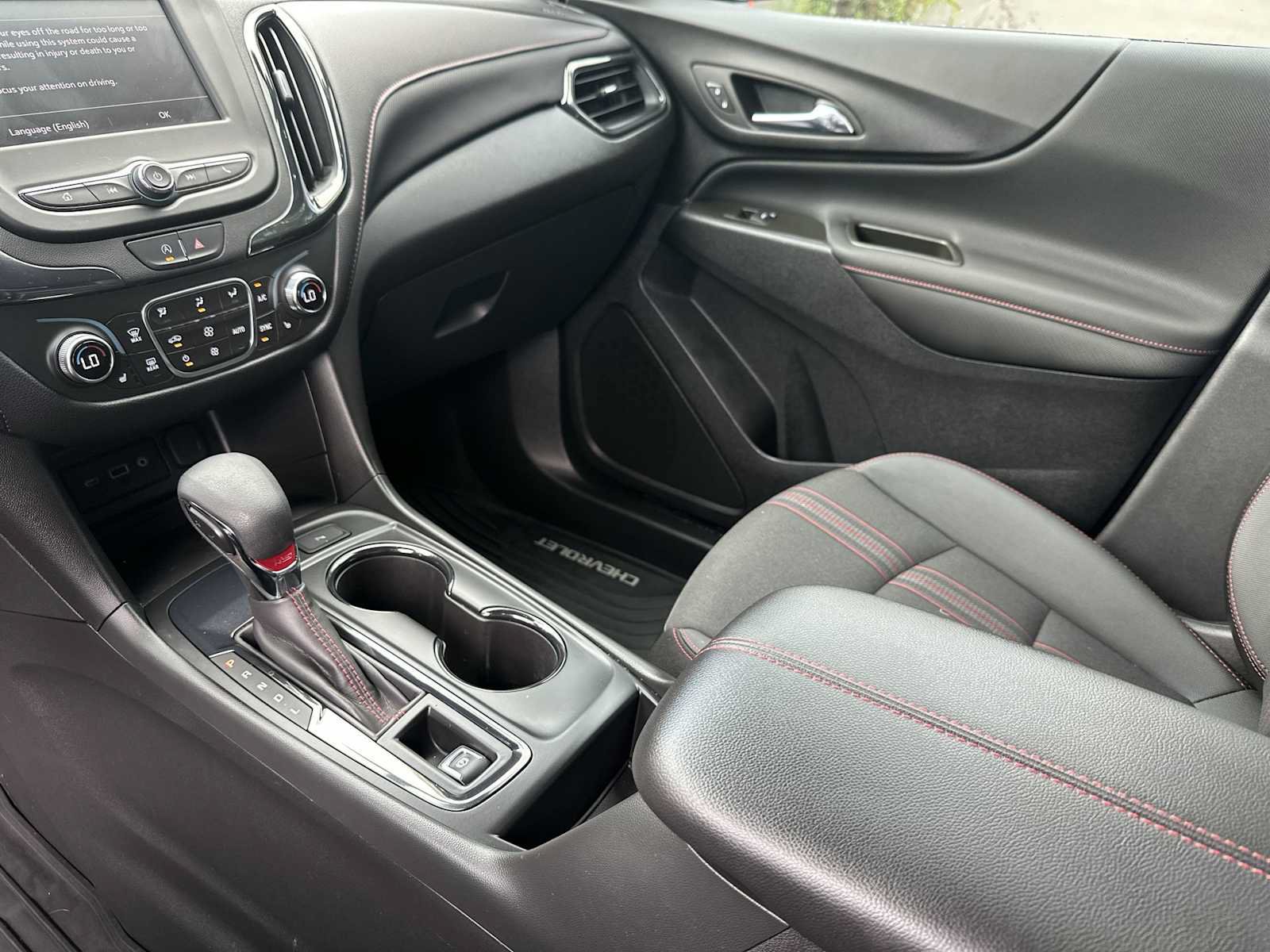 Used 2023 Chevrolet Equinox RS FWD image 21