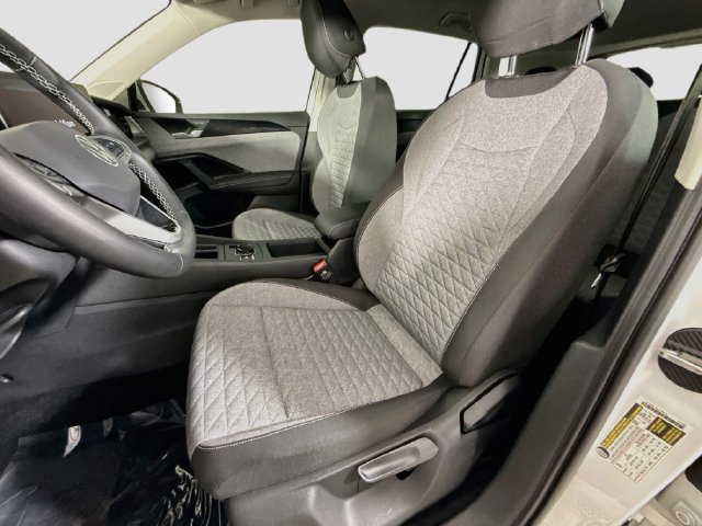 Used 2025 Volkswagen Tiguan S FWD image 21