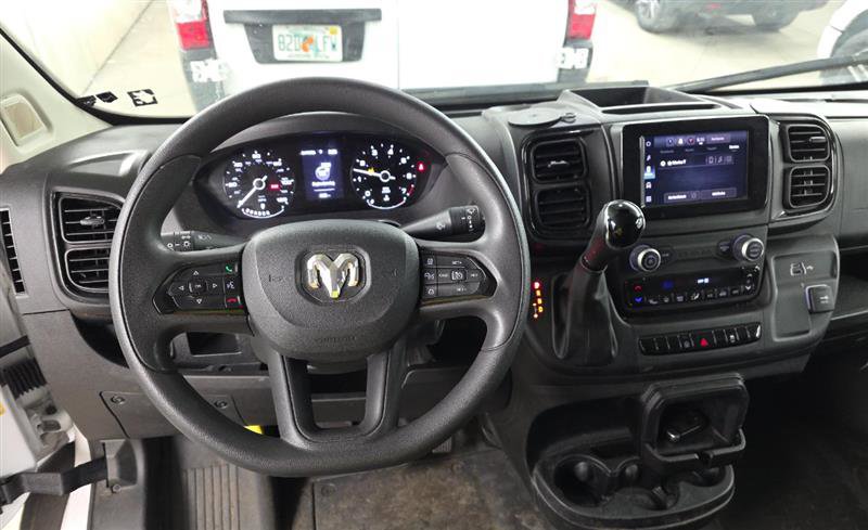 Used 2024 RAM ProMaster 2500 w/ Convenience Group FWD image 5