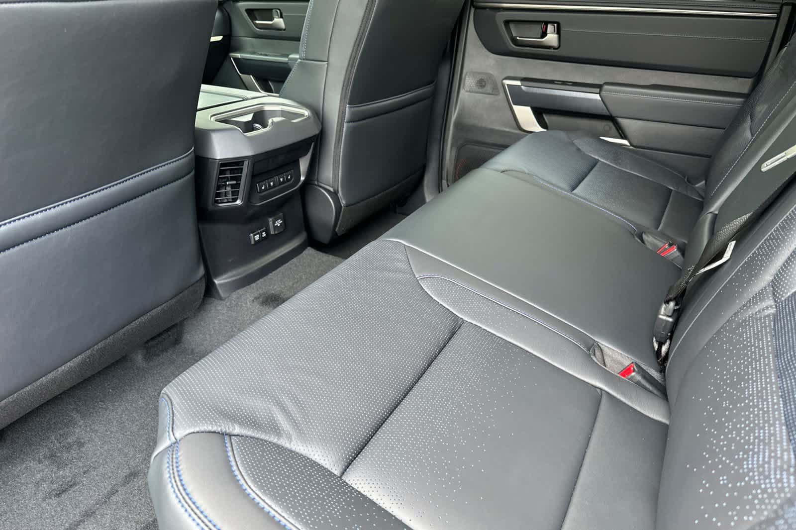 New 2026 Toyota Tundra Platinum AWD/4WD image 4