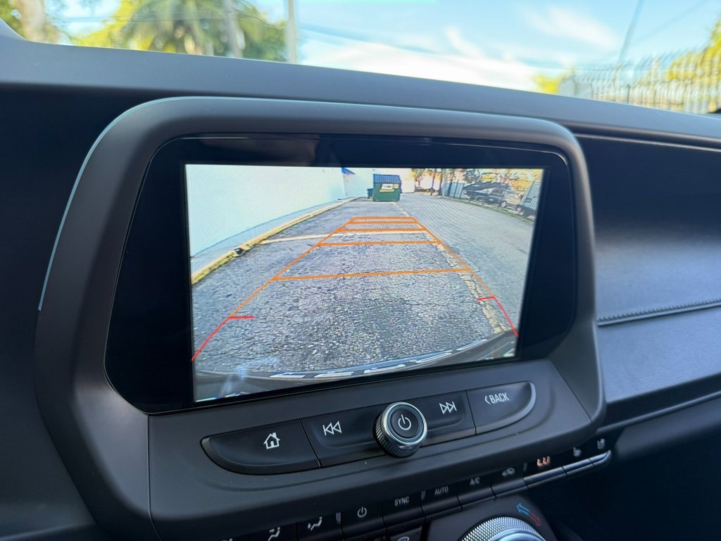 Used 2017 Chevrolet Camaro SS image 17