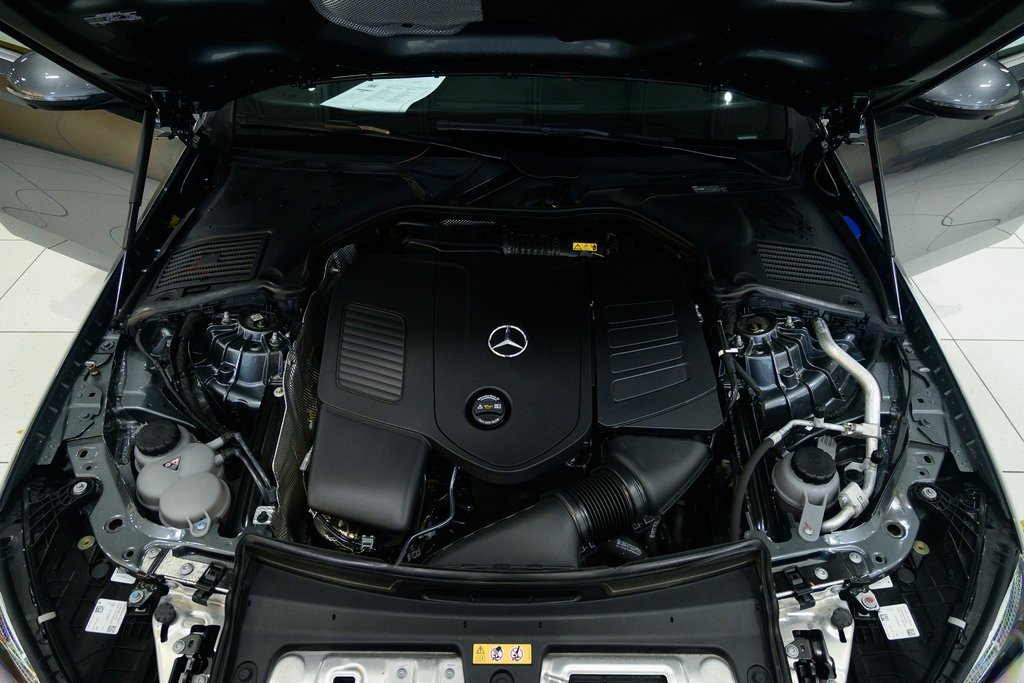 Used 2023 Mercedes-Benz C 300 4MATIC Sedan image 10