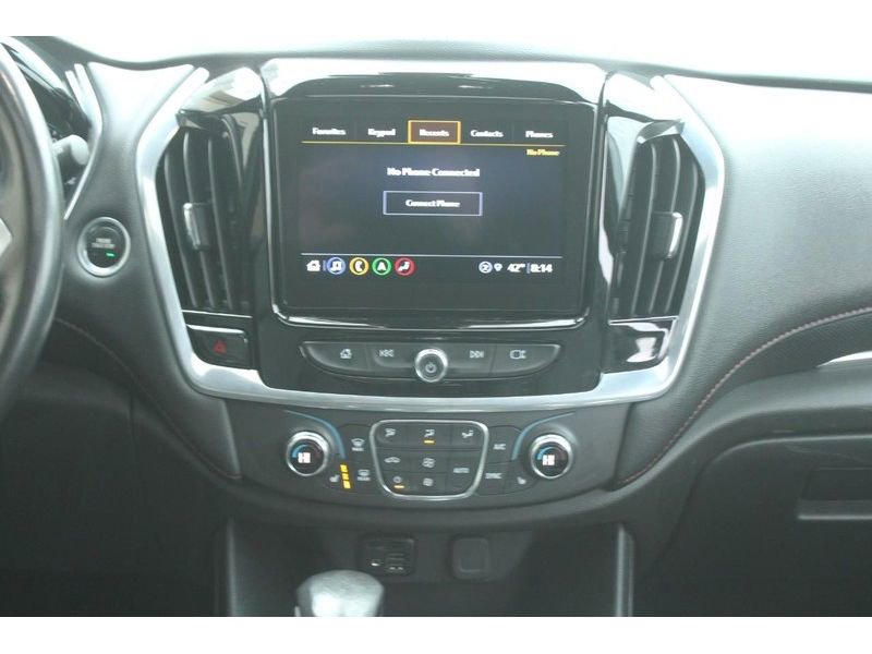 Used 2022 Chevrolet Traverse RS image 16