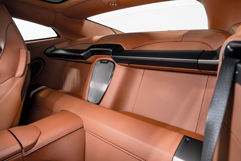 Used 2025 Aston Martin Vanquish image 27