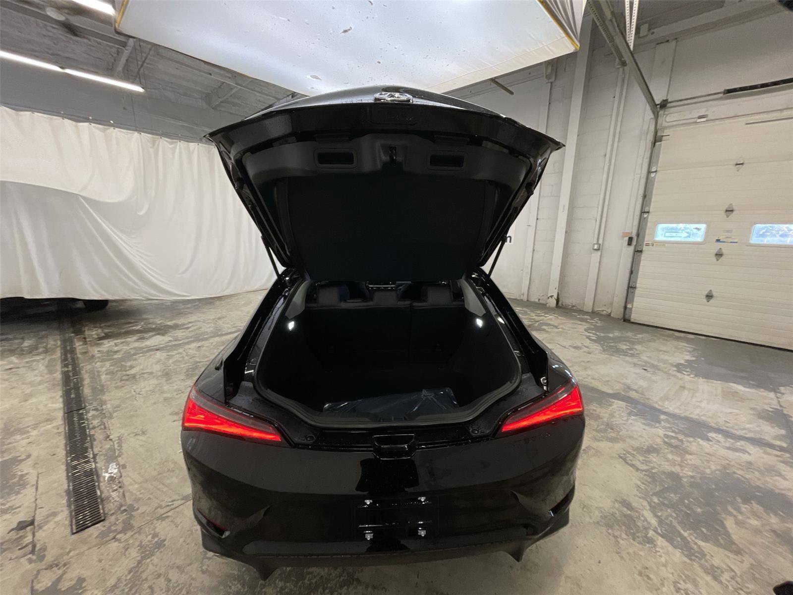 New 2026 Acura Integra FWD image 23