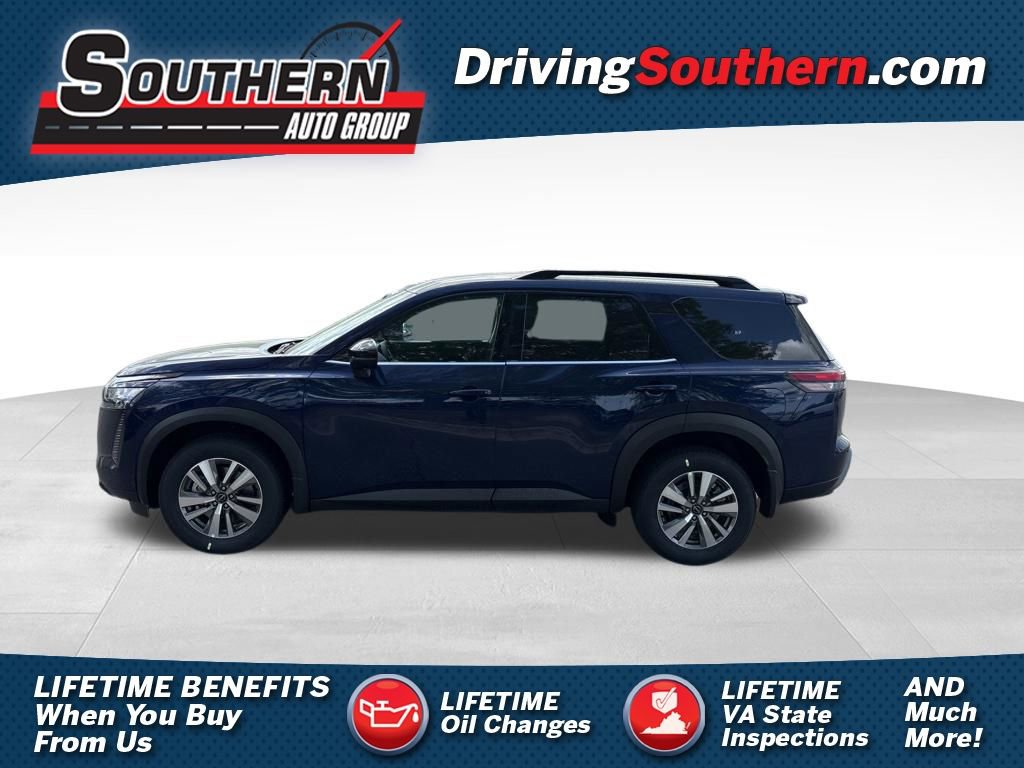New 2026 Nissan Pathfinder SL image 1