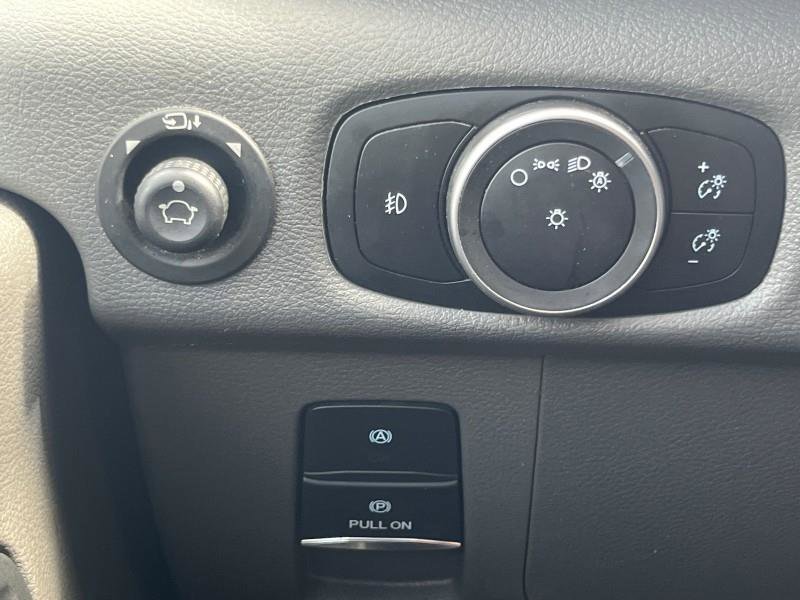 Used 2023 Ford Transit 350 XLT image 27