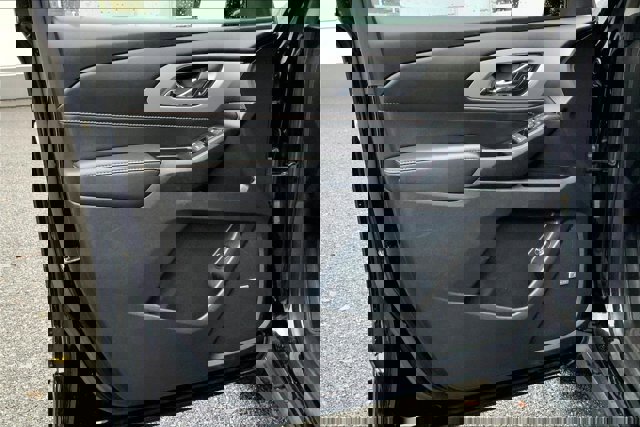 Used 2020 Chevrolet Traverse RS image 23