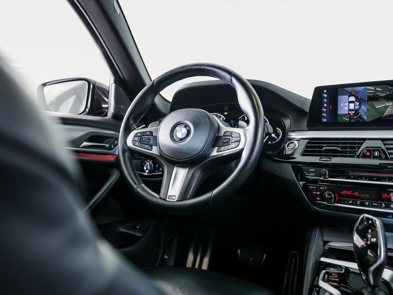 Used 2018 BMW M550i xDrive image 27