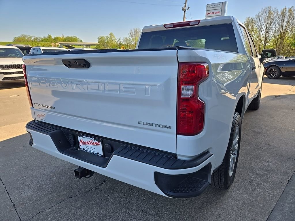 Used 2025 Chevrolet Silverado 1500 Custom AWD/4WD image 10