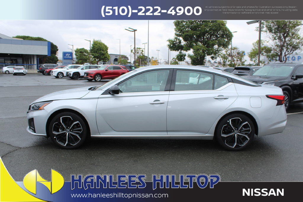 Certified 2025 Nissan Altima 2.5 SR FWD image 2