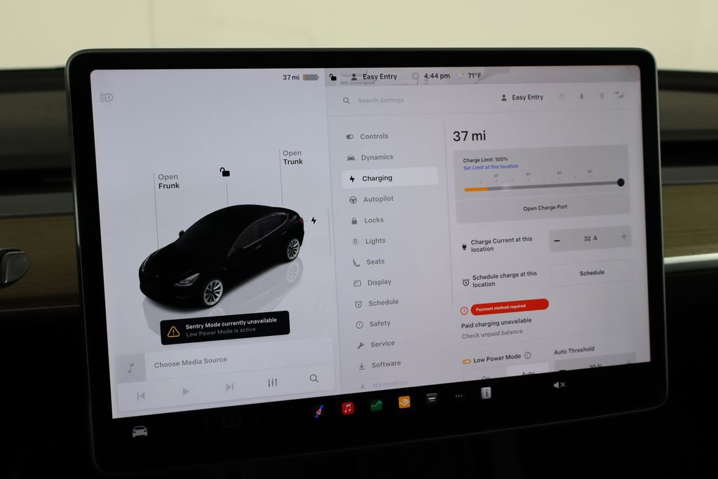 Used 2023 Tesla Model 3 Standard Range image 29