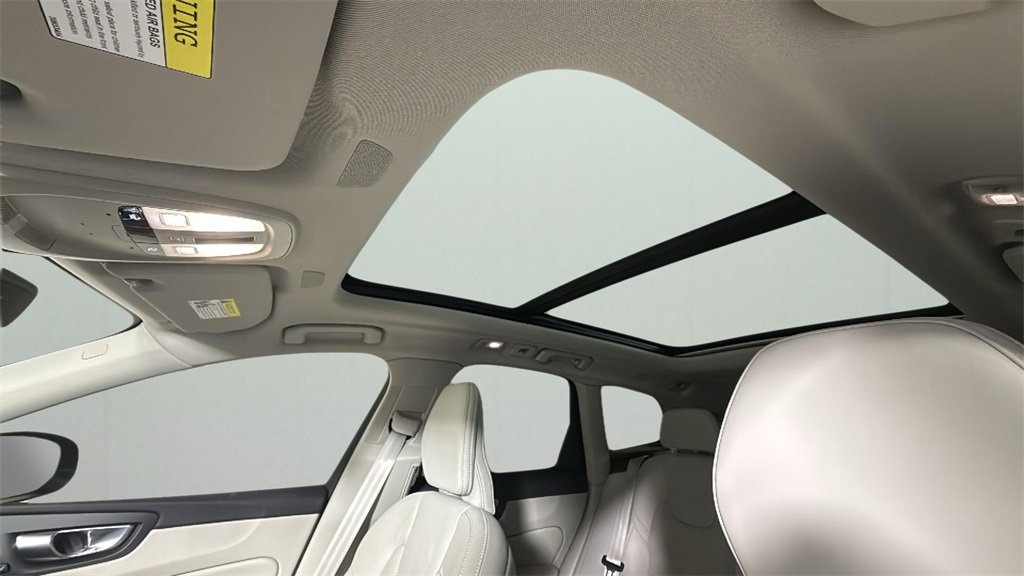 Used 2025 Volvo XC60 T8 Ultra w/ Protection Package Premier image 25