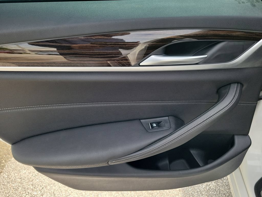 Used 2021 BMW 530i w/ Convenience Package RWD image 12